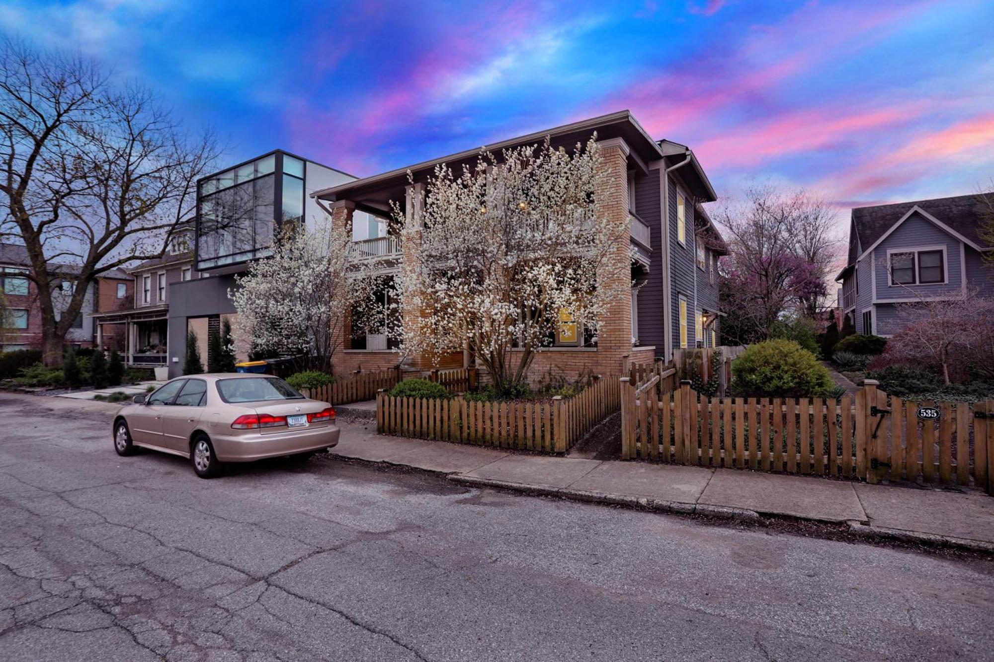 Comfy Apartment In Indianapolis Luaran gambar